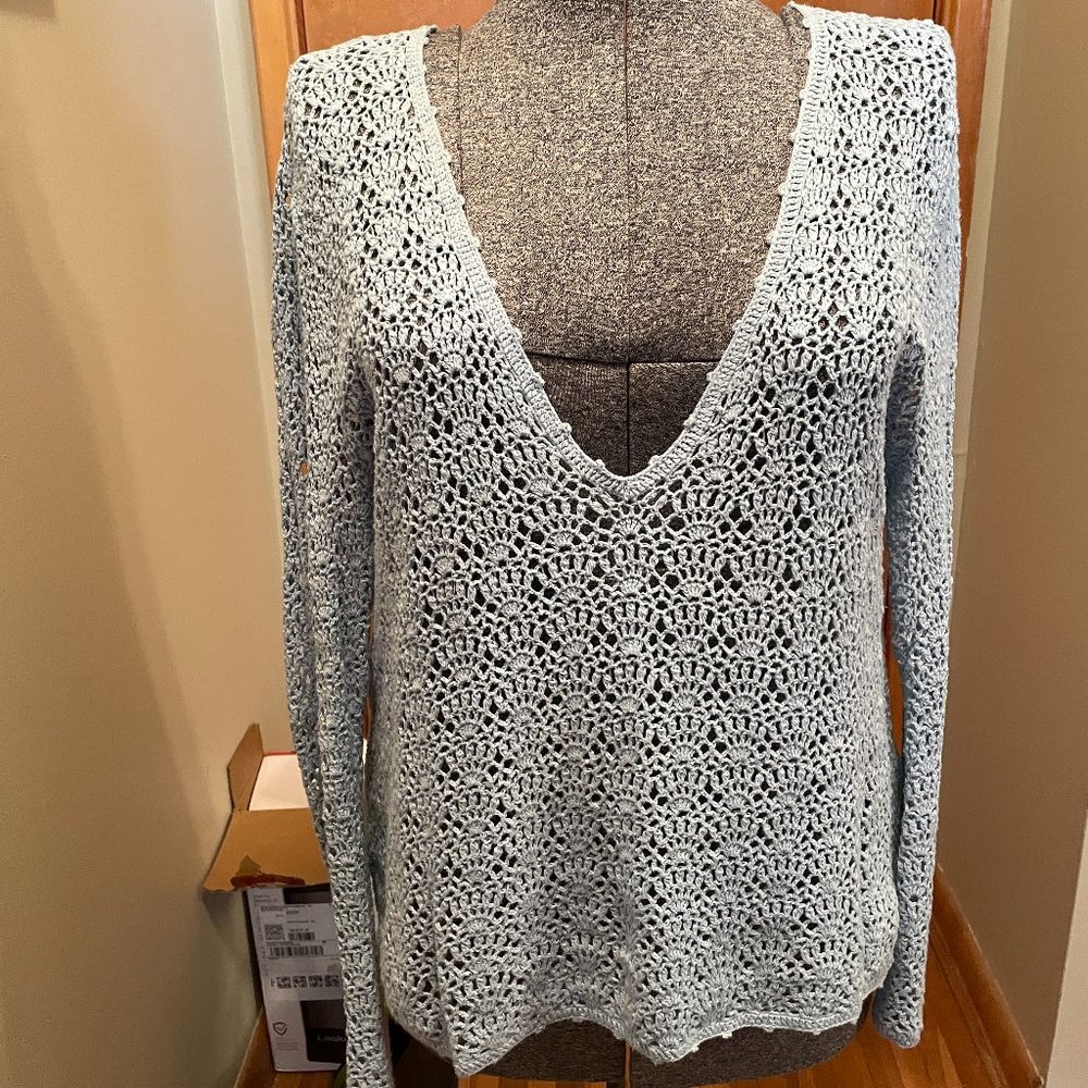 Caslon Light Blue Crocheted Knit Open Weave Deep V Neck Sweater 1 X / XL in EUC